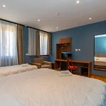 Gjuhadoli Restaurant 4* שקודר