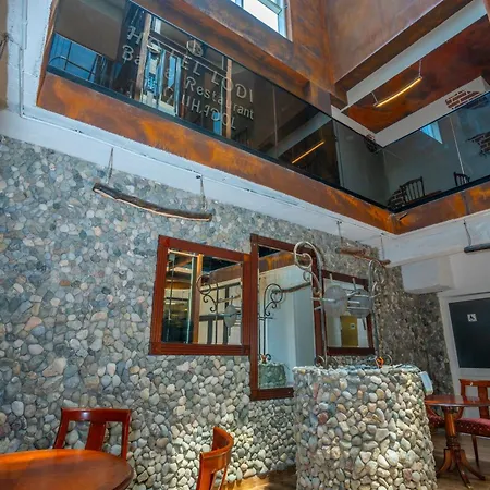 Gjuhadoli Restaurant 4* Shkodër