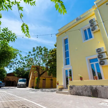 Gjuhadoli Restaurant 4*