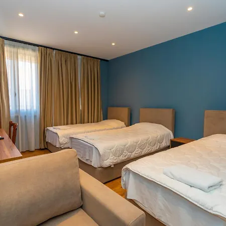 Gjuhadoli Restaurant Ξενοδοχείο