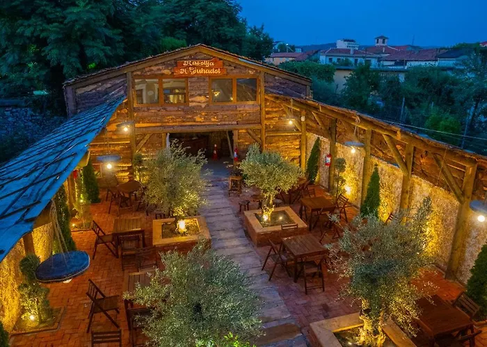 Gjuhadoli Restaurant فندق شكودر