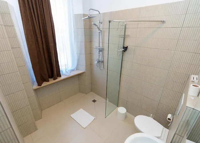 Gjuhadoli Restaurant 酒店 Shkodër