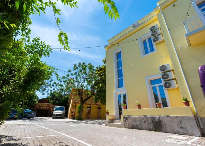 Gjuhadoli Restaurant 4*