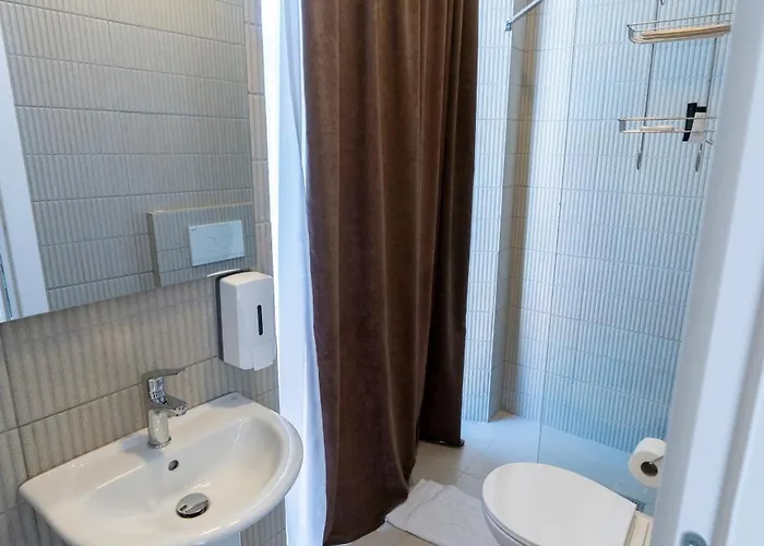 Gjuhadoli Restaurant 4*