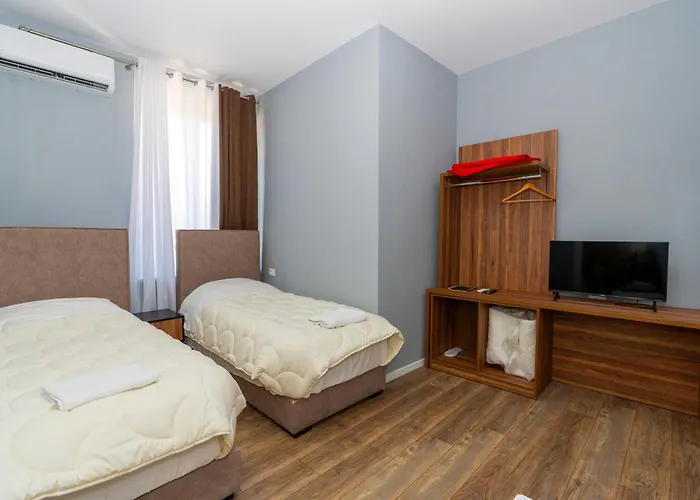 Gjuhadoli Restaurant شكودر