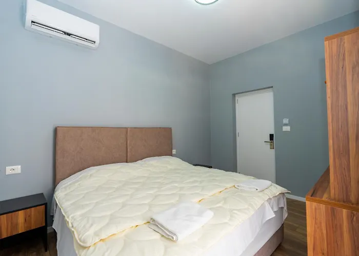 Gjuhadoli Restaurant فندق شكودر