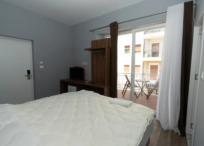 Gjuhadoli Restaurant شكودر