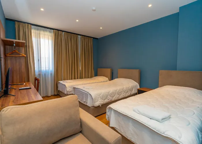 Gjuhadoli Restaurant فندق