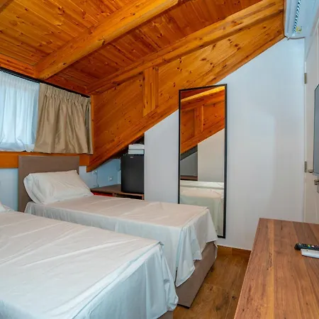 Gjuhadoli Restaurant Hotel Shkoder