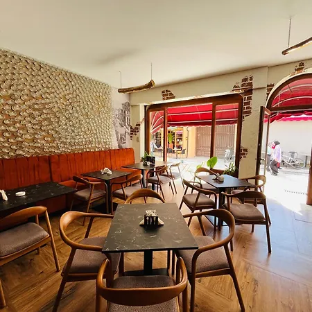 Gjuhadoli Restaurant Hotel