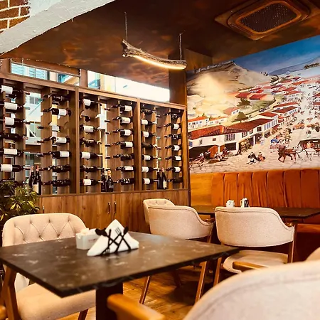 Gjuhadoli Restaurant Szálloda Shkodra