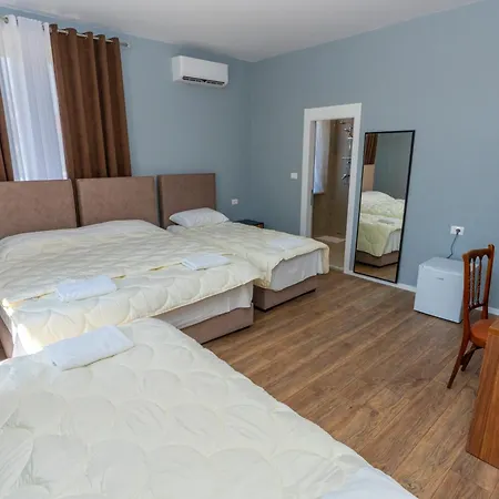Отель Gjuhadoli Restaurant 4*