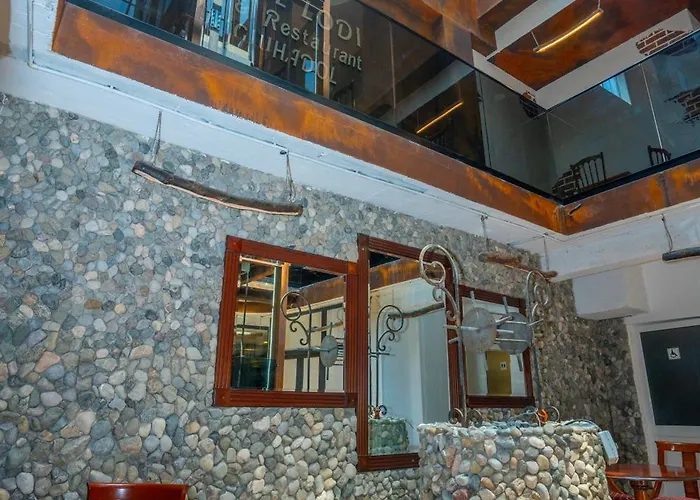Gjuhadoli Restaurant 4* Shkodër