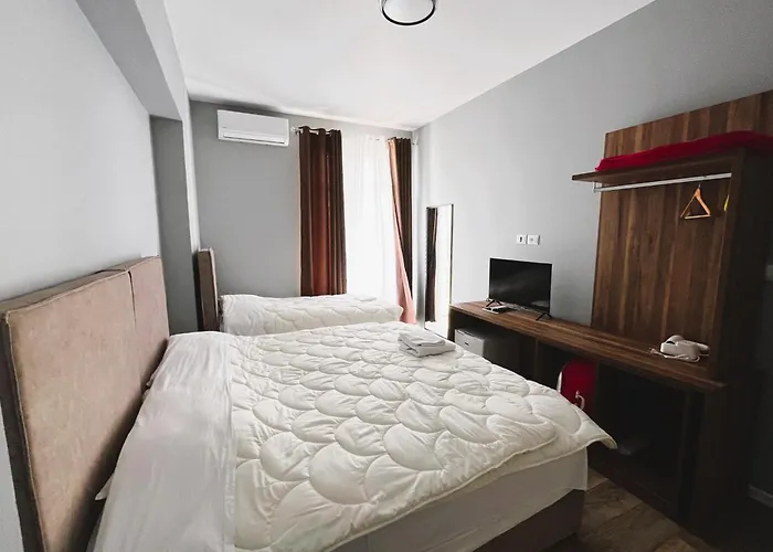 Gjuhadoli Restaurant 4* Szkodra