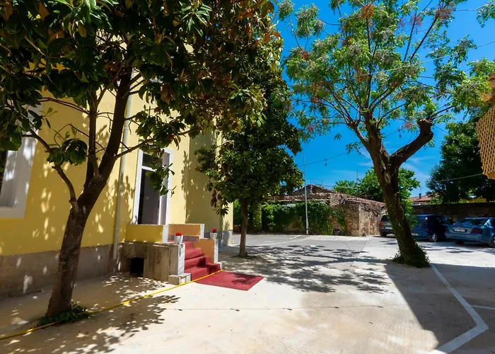 Gjuhadoli Restaurant 4* Shkodër