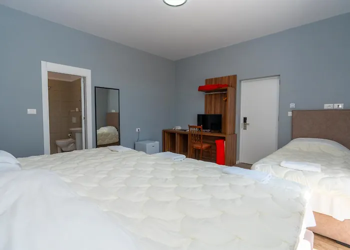 Gjuhadoli Restaurant 4*