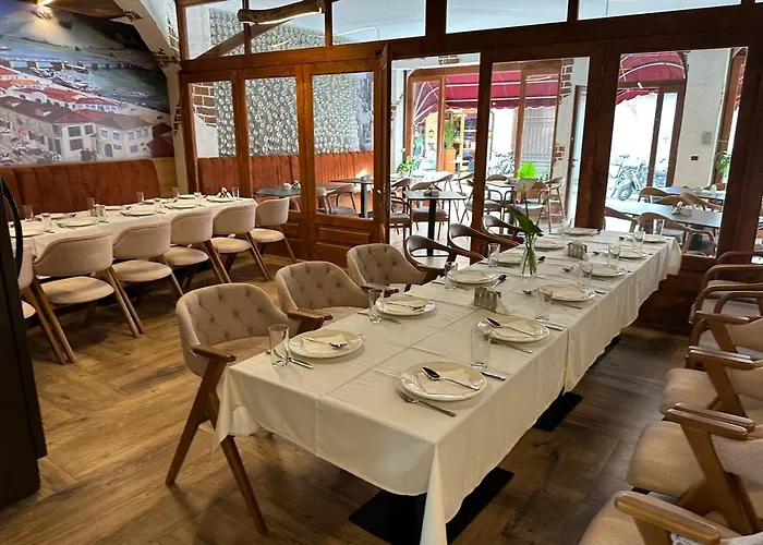Gjuhadoli Restaurant 4* Shkodër